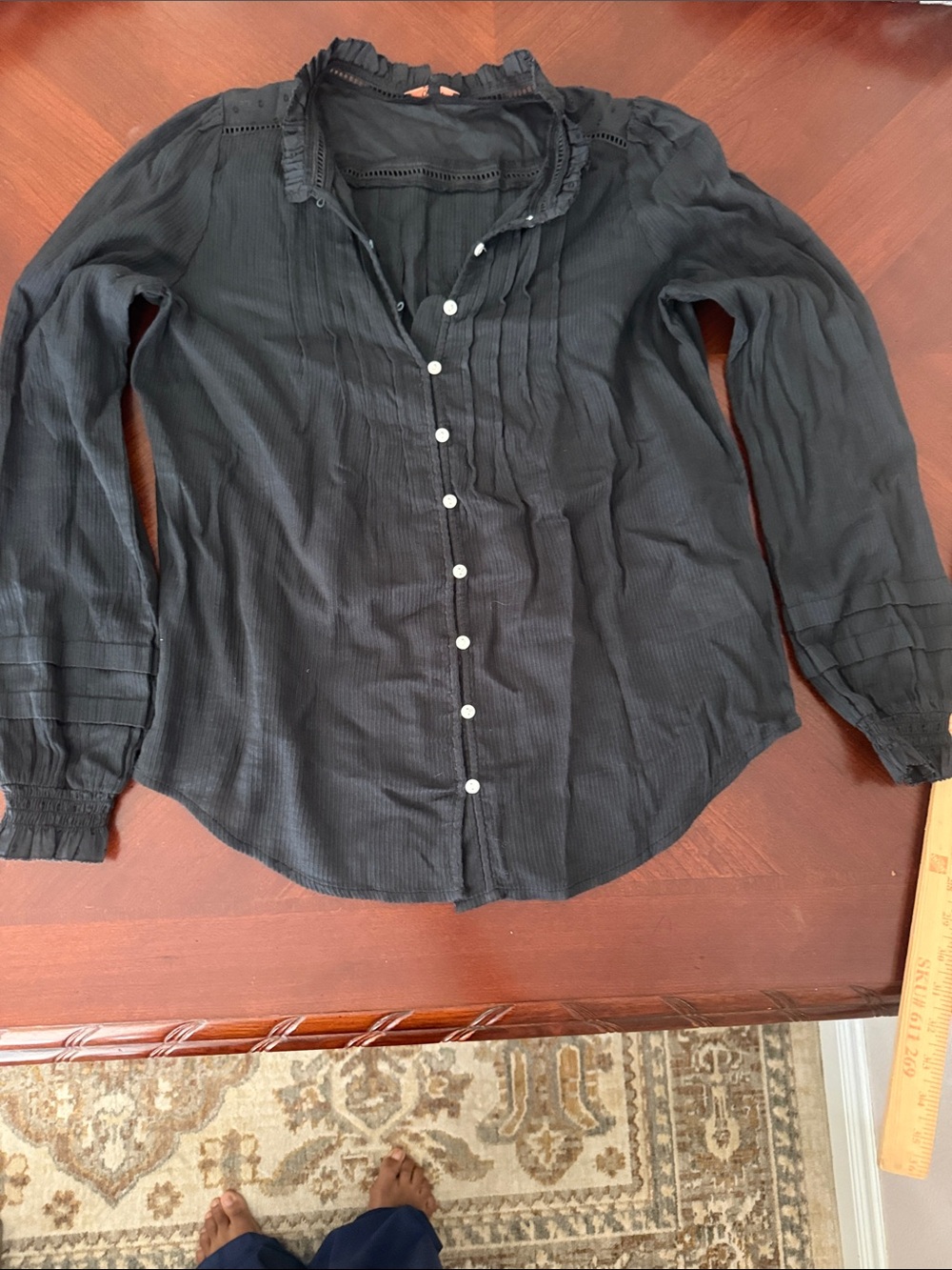 Quince organic cotton pheasant Black Ruffled Button-Front Blouse M - Picture 4 of 11